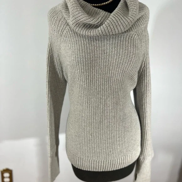 Market & Spruce Light Gray Cowl Neck Sweater - Picture 2 of 6